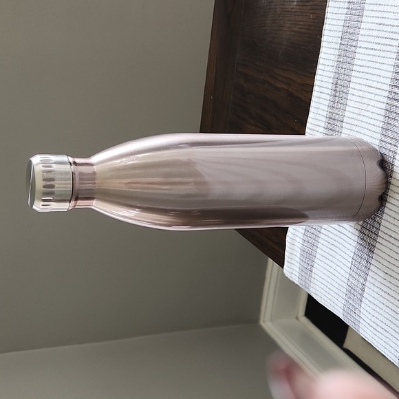 27 oz water bottle - Picture 2 of 3